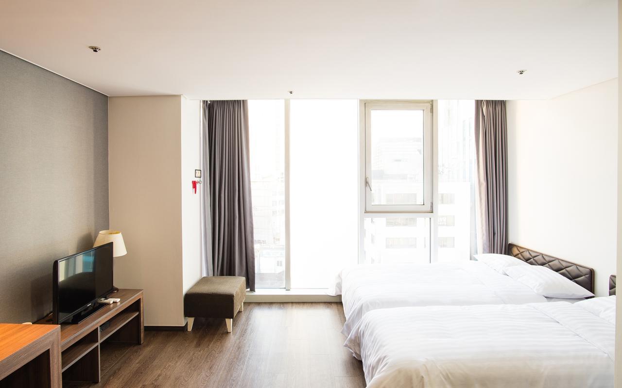 Hotel Arinus Shinchon Seul Esterno foto