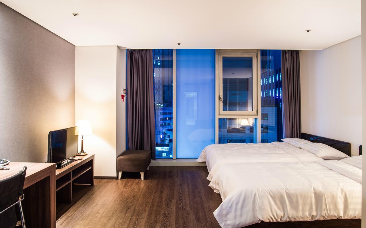 Hotel Arinus Shinchon Seul Esterno foto